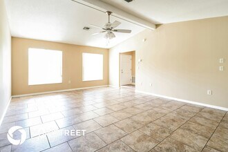 13505 Whitby Rd in Hudson, FL - Building Photo - Building Photo