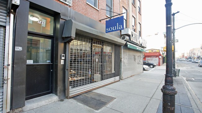 185 Smith St in Brooklyn, NY - Foto de edificio - Building Photo