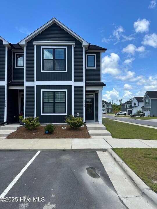 1581 Dusk Cv in Winnabow, NC - Building Photo