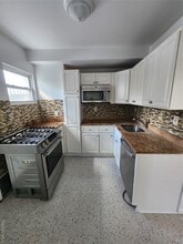 60-22 61st St in Queens, NY - Building Photo - Building Photo