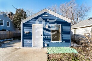 2046 Russet St in Racine, WI - Building Photo