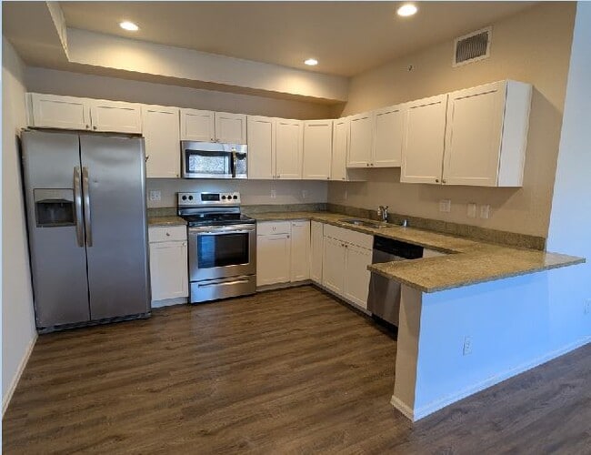 875 E 78th Ave, Unit Condo unit 19 in Denver, CO - Building Photo - Building Photo