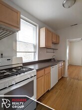 2202 W Foster Ave in Chicago, IL - Building Photo - Building Photo