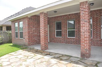 8161 Tranquil Lake Way in Conroe, TX - Building Photo - Building Photo