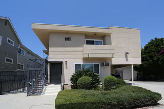 3121 Bagley Ave in Los Angeles, CA - Foto de edificio - Building Photo