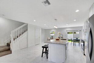 3871 Patio Ct in Palm Springs, FL - Building Photo