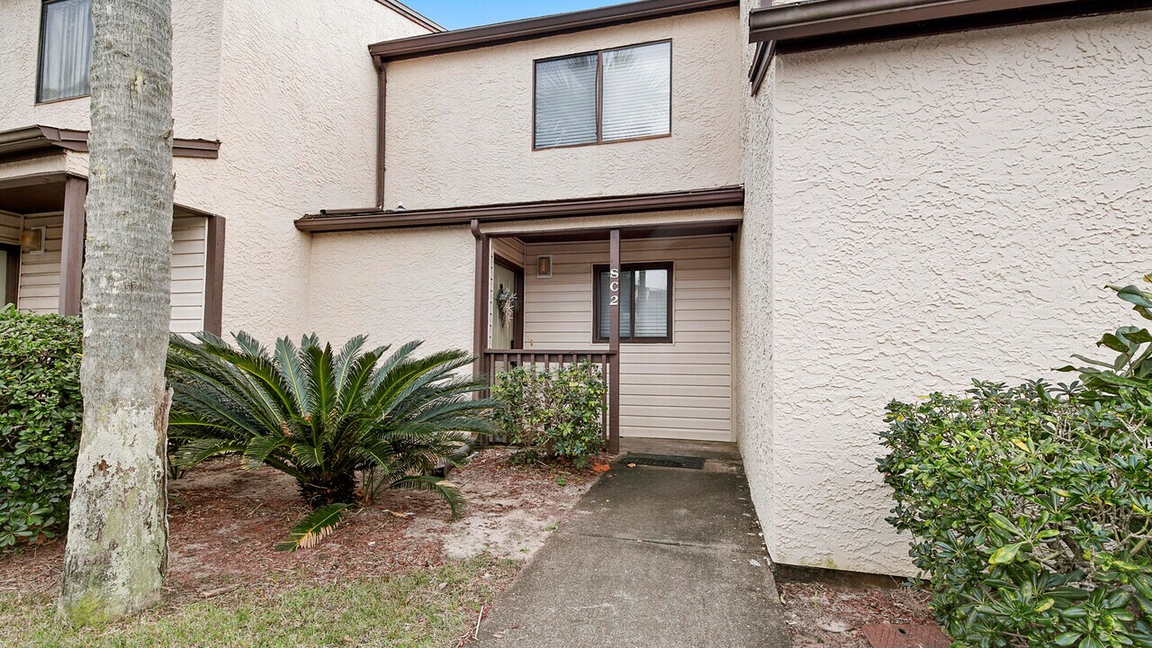 17620 Front Beach Rd in Panama City, FL - Building Photo