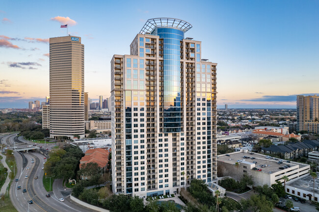 The Royalton at River Oaks in Houston, TX - Foto de edificio - Building Photo