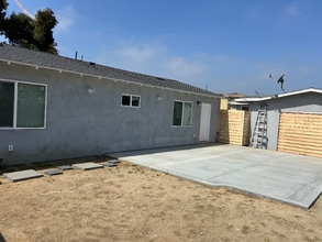 1062 18th St in San Diego, CA - Foto de edificio - Building Photo