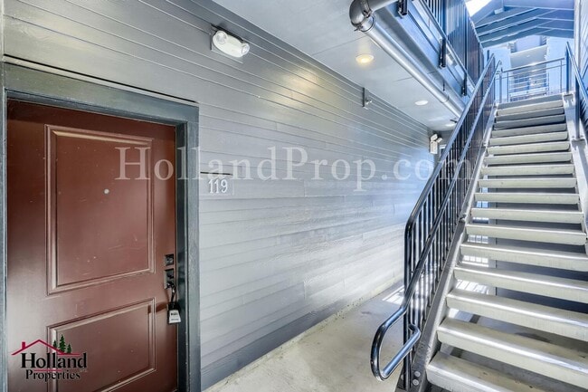 13905 SW Meridian St in Beaverton, OR - Building Photo - Building Photo