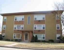 9139 S Pulaski Rd Apartments