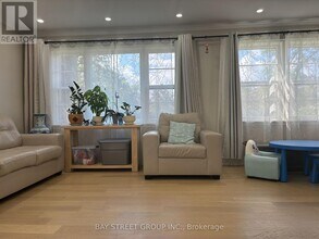 4 Mayland Ave in Toronto, ON - Building Photo - Building Photo