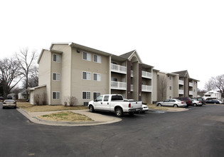 Linden Apartments in Bartlesville, OK - Foto de edificio - Building Photo