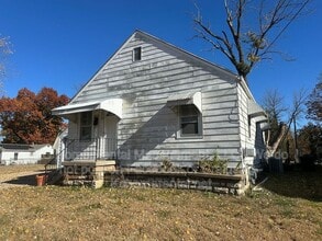 2115 N 40 St in Kansas City, KS - Building Photo - Building Photo