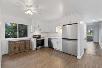 3216 Delaware St in Oakland, CA - Building Photo - Building Photo