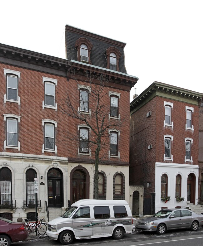 1914 Spring Garden St in Philadelphia, PA - Foto de edificio - Building Photo