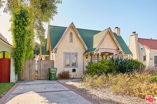 1253 Keniston Ave in Los Angeles, CA - Building Photo