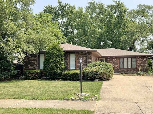 property at 15515 Long Ave