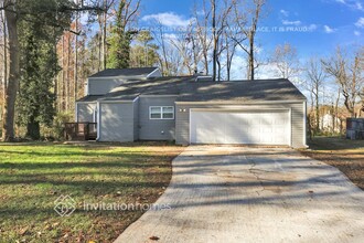 6062 Silver Spur Dr in Lithonia, GA - Building Photo - Building Photo