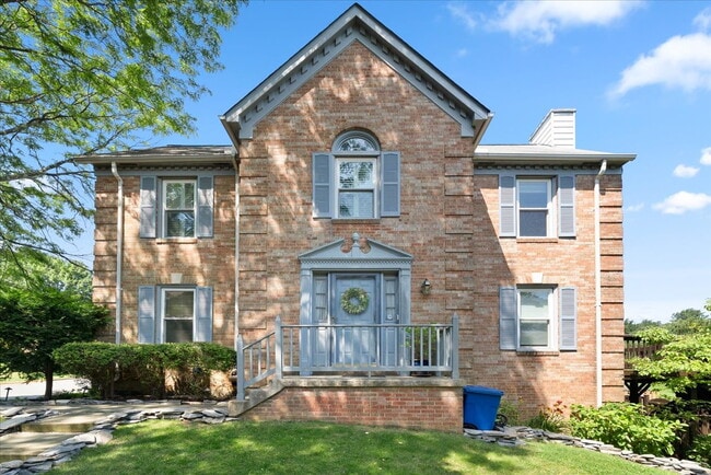 property at 4527 Sawgrass Ct