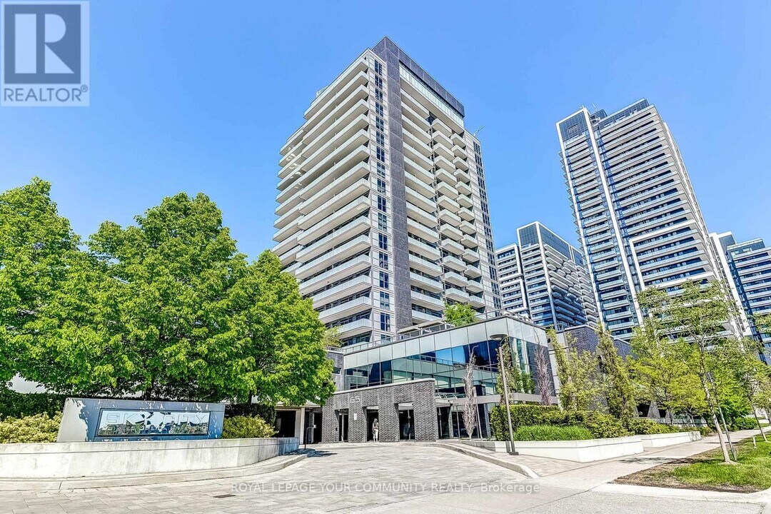 65-565 Oneida Crescent in Richmond Hill, ON - Building Photo