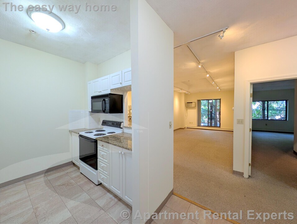 373 Highland Ave in Somerville, MA - Building Photo