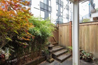 116 21st Ave E in Seattle, WA - Building Photo - Building Photo