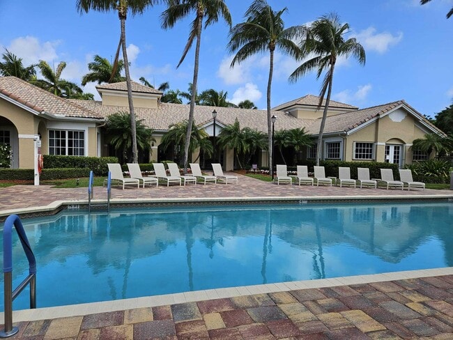 284 Village Blvd