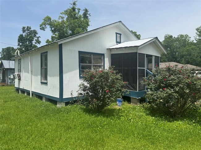 property at 601 N Franklin Ave