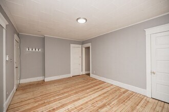 58 Johnson St-Unit -1R in Springfield, MA - Building Photo - Building Photo