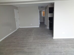 11953 S Lawndale Ave in Alsip, IL - Building Photo - Building Photo