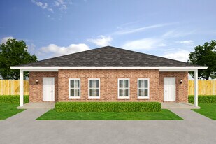 498 North Ave E in Crestview, FL - Building Photo