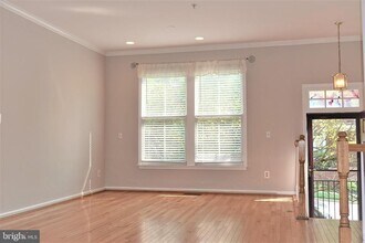 708 Reserve Champion Dr in Rockville, MD - Building Photo - Building Photo