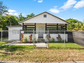 6318 NW 19th Ct in Miami, FL - Building Photo - Building Photo