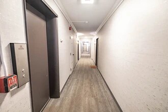 100 Marion St, Unit 31 in Brookline, MA - Building Photo - Building Photo