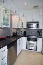 1535 Jackson St in Hollywood, FL - Foto de edificio - Building Photo