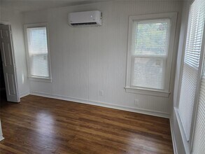 4213 Ramsey Ave in Austin, TX - Building Photo - Building Photo