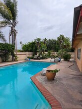 4869 Alondra Way in Carlsbad, CA - Building Photo - Building Photo