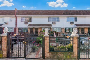 162 Ellery St in Brooklyn, NY - Building Photo