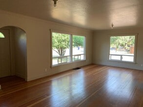 740 NW Federal St in Bend, OR - Building Photo - Building Photo