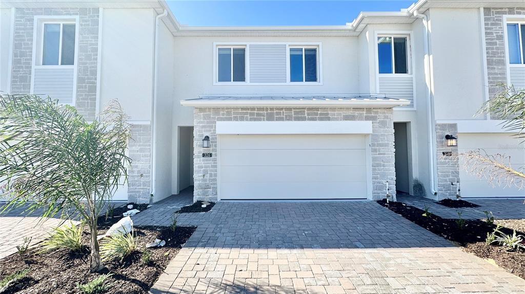 326 Bogey Dr in Davenport, FL - Building Photo