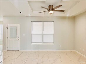 20 N Crown Point in Pharr, TX - Building Photo - Building Photo