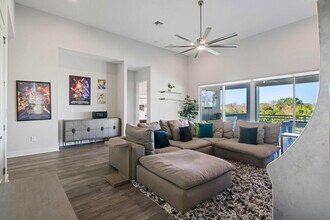948 Jack Nicklaus Ct in Kissimmee, FL - Building Photo - Building Photo