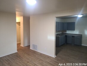 52 St Henry Dr in Sauget, IL - Building Photo - Building Photo