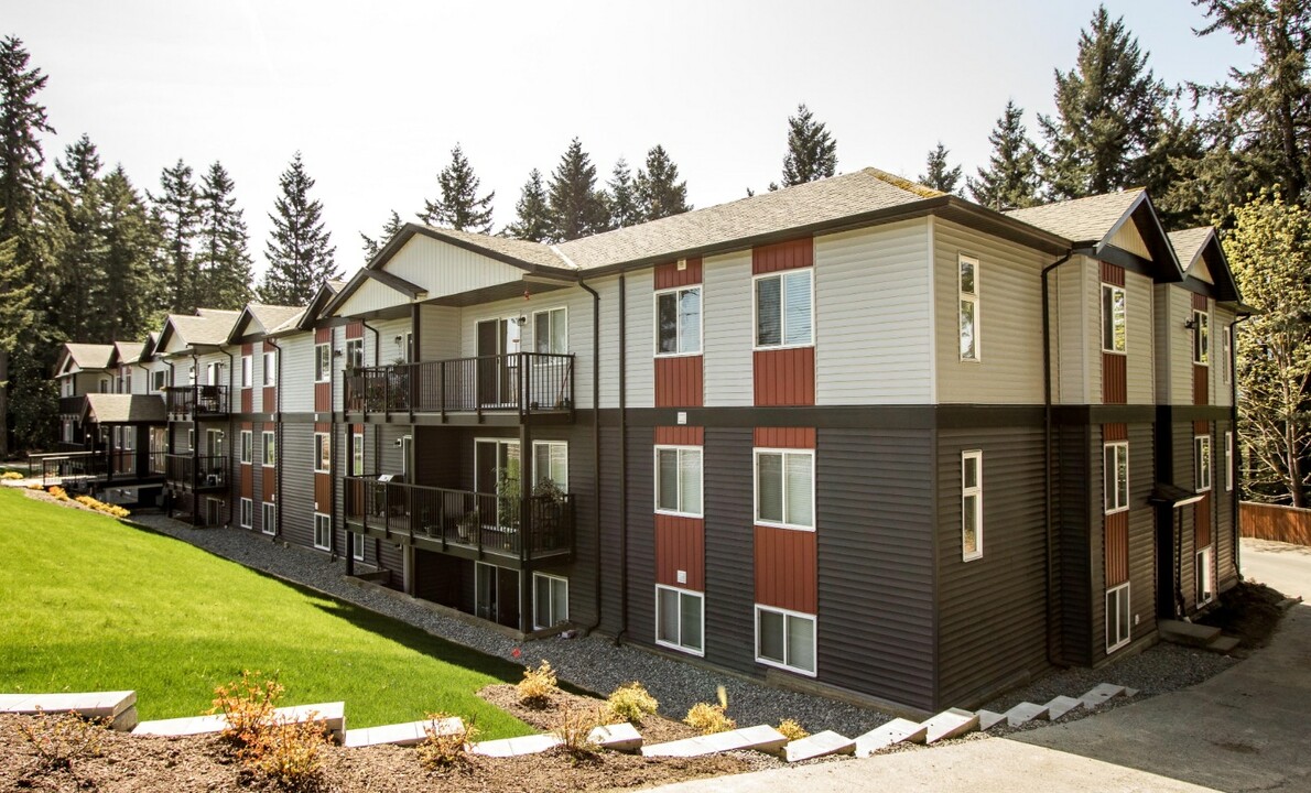 Forest Glen in Nanaimo, BC - Building Photo