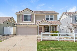 19707 50th Ave in Denver, CO - Building Photo