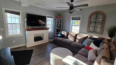 533 Prospect St in West Boylston, MA - Building Photo - Building Photo