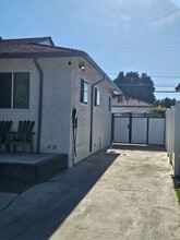 5029 Adenmoor Ave in Lakewood, CA - Building Photo - Building Photo