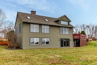 411 Beach St in Goshen, CT - Building Photo - Building Photo