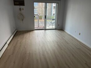 7 Woodcrest Ct in Weymouth, MA - Building Photo - Building Photo